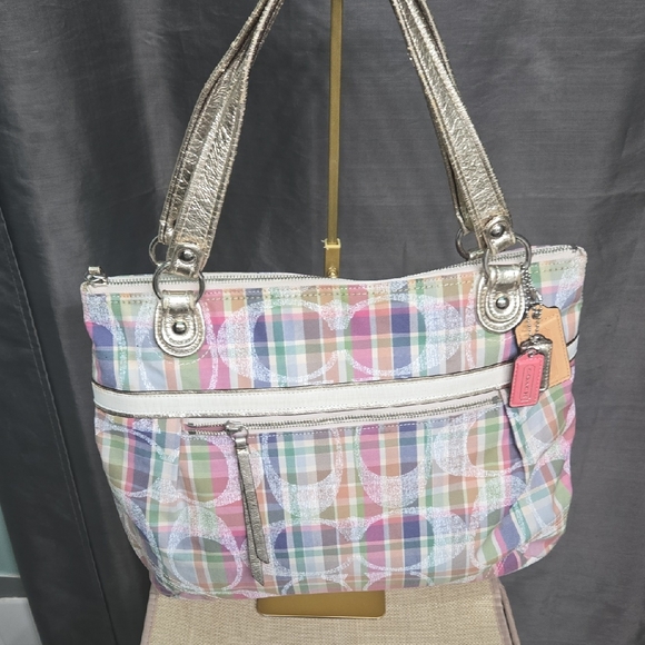 Coach Handbags - Coach Poppy Multicolor EUC